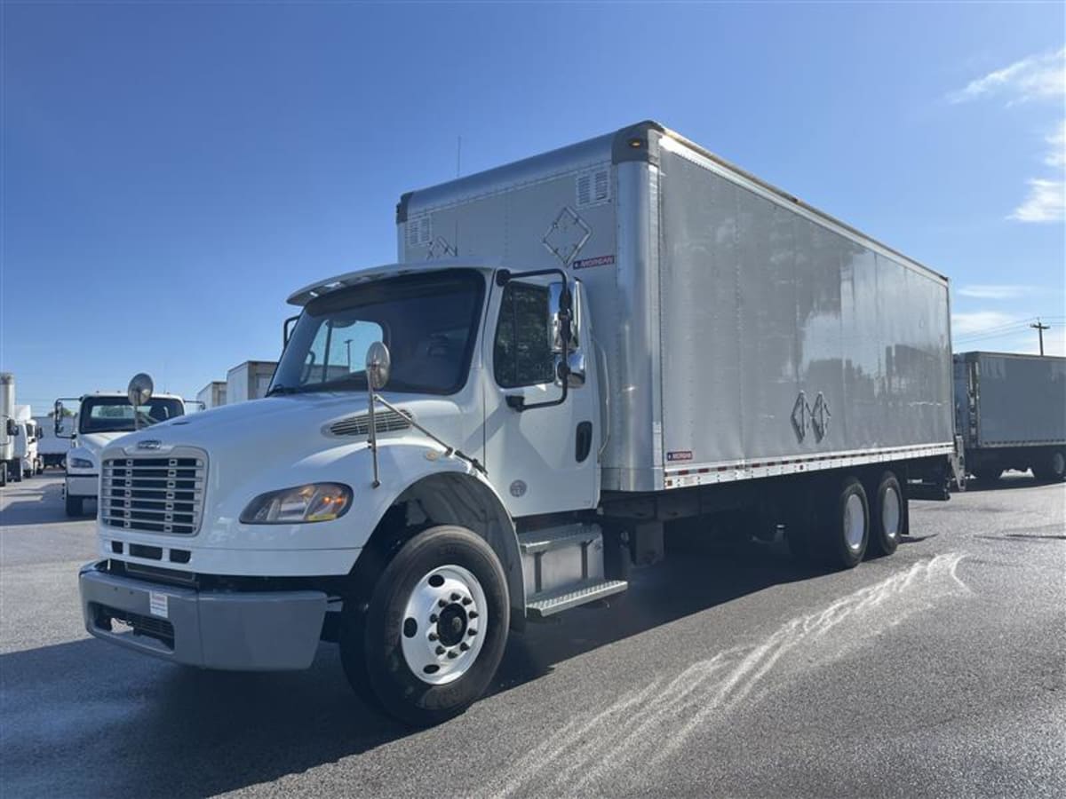 2019 Freightliner M2 106