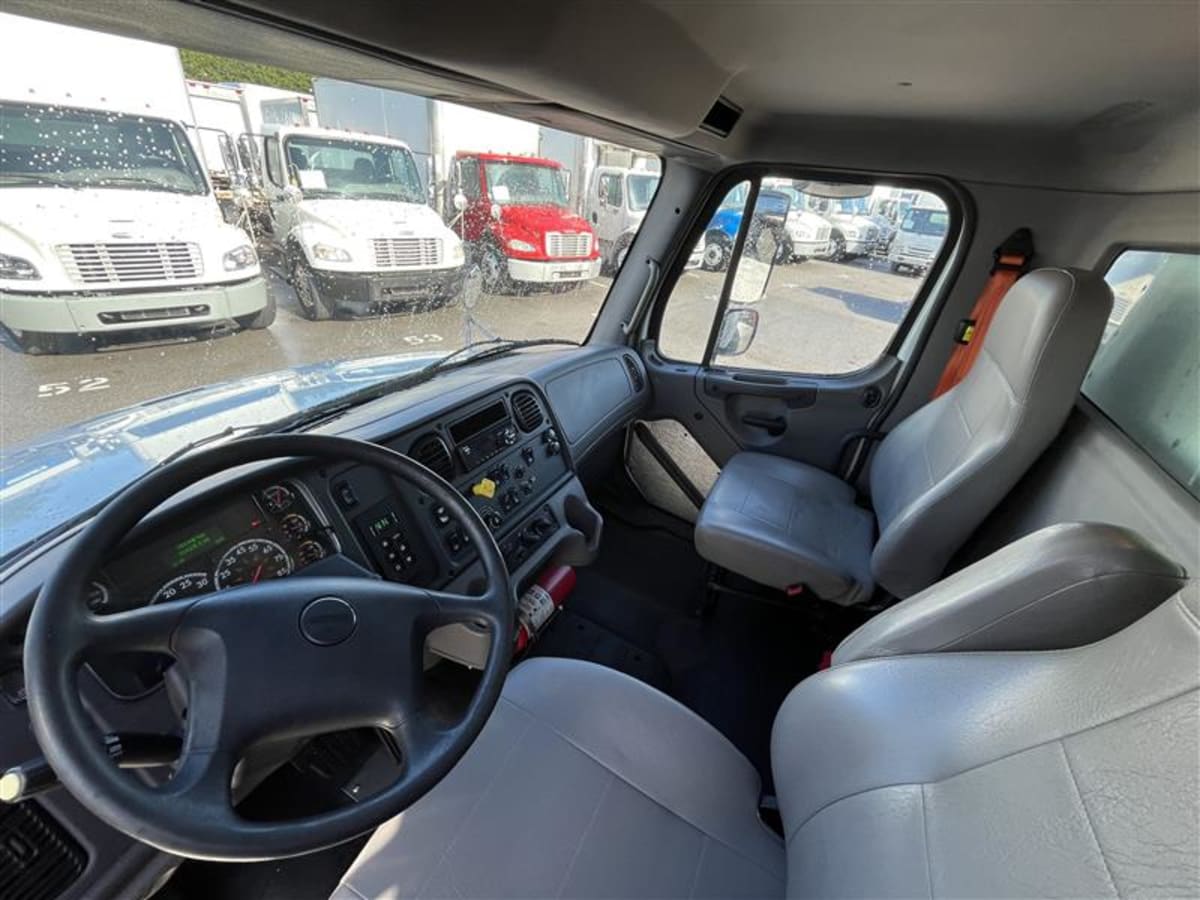 2019 Freightliner M2 106 in Beltsville, MD — photo 7