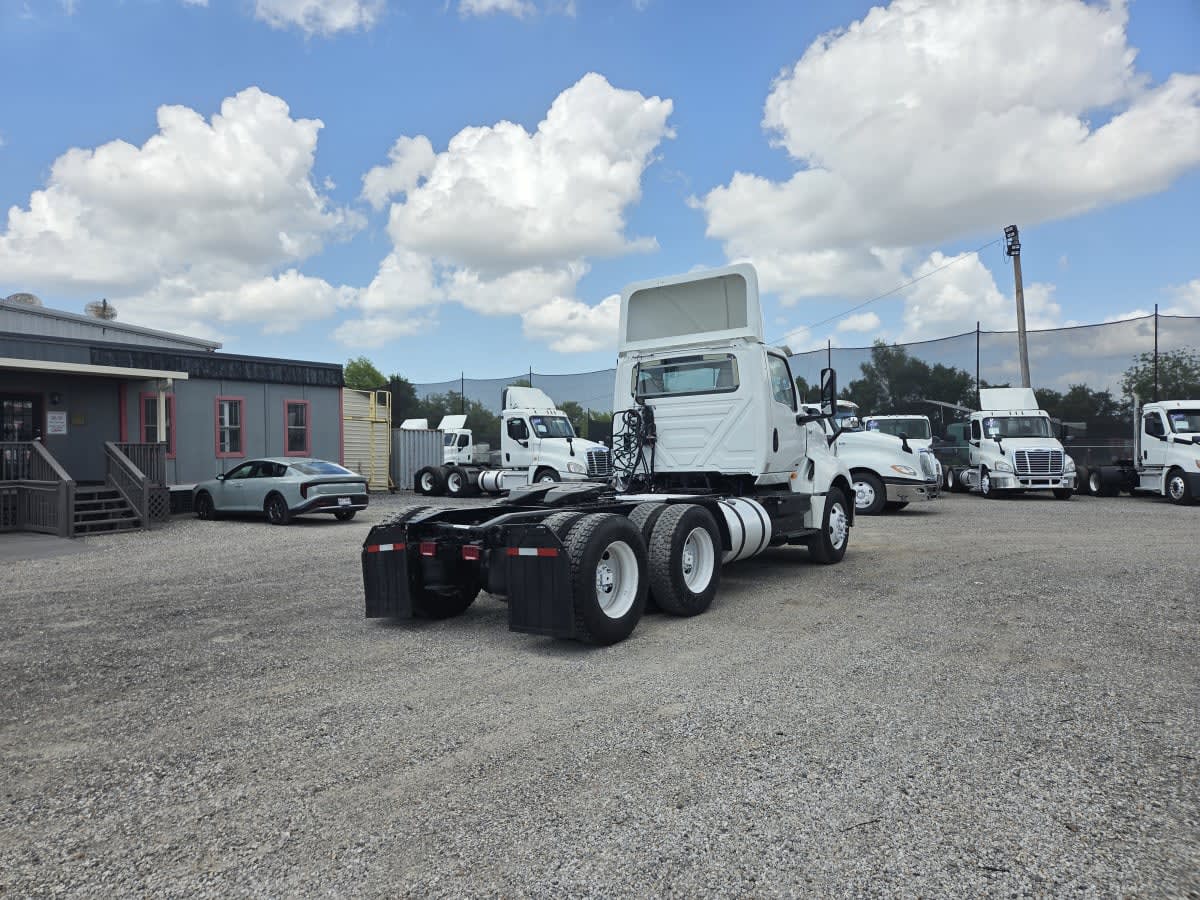 2019 International LT in St. Rose, LA — photo 4