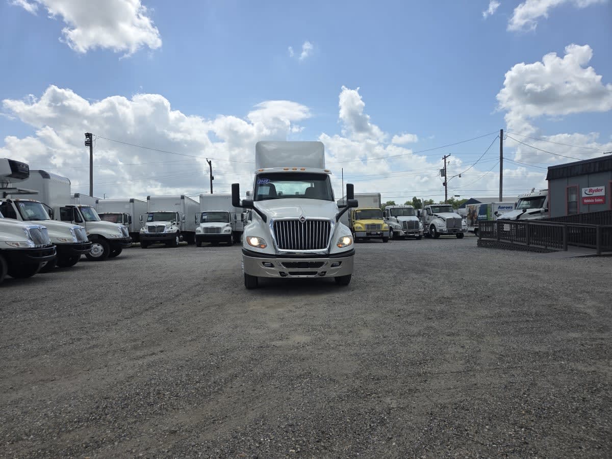 2019 International LT in St. Rose, LA — photo 2