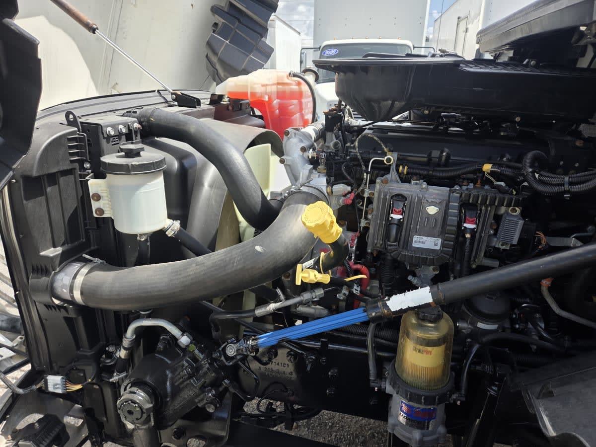 2019 International LT in St. Rose, LA — photo 8