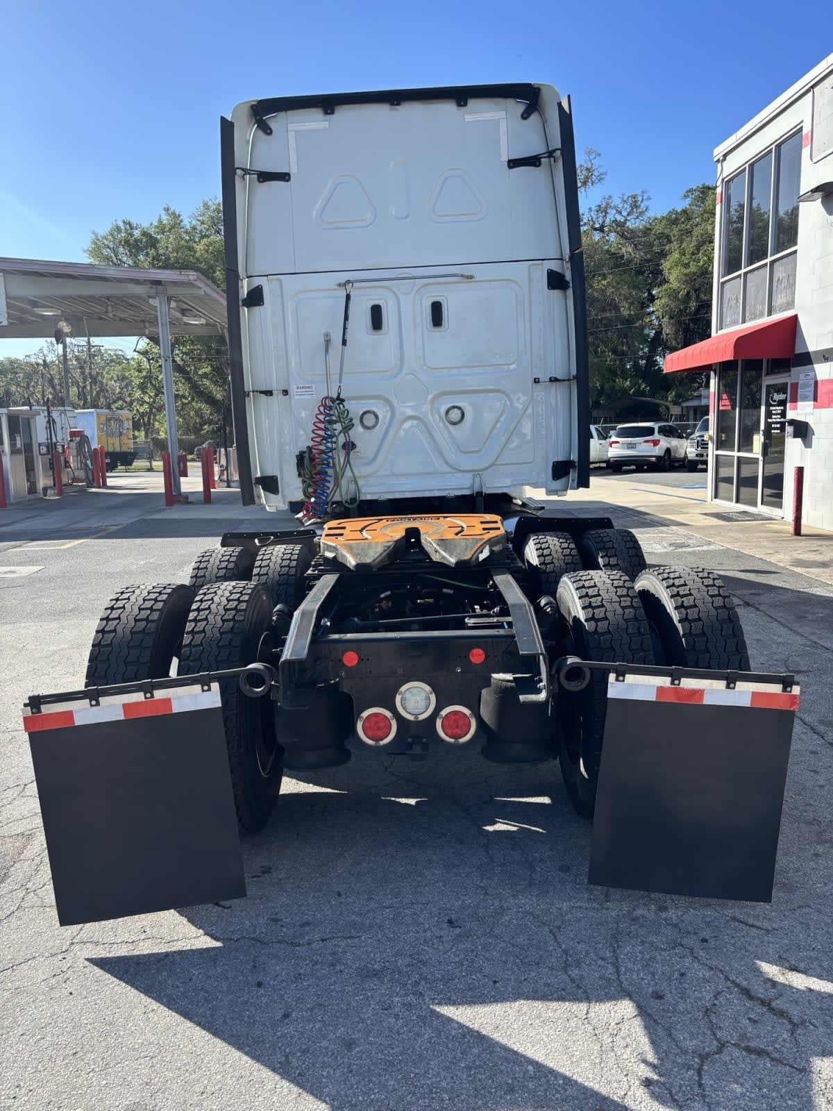 2019 Freightliner Cascadia in Jacksonville, FL — photo 5