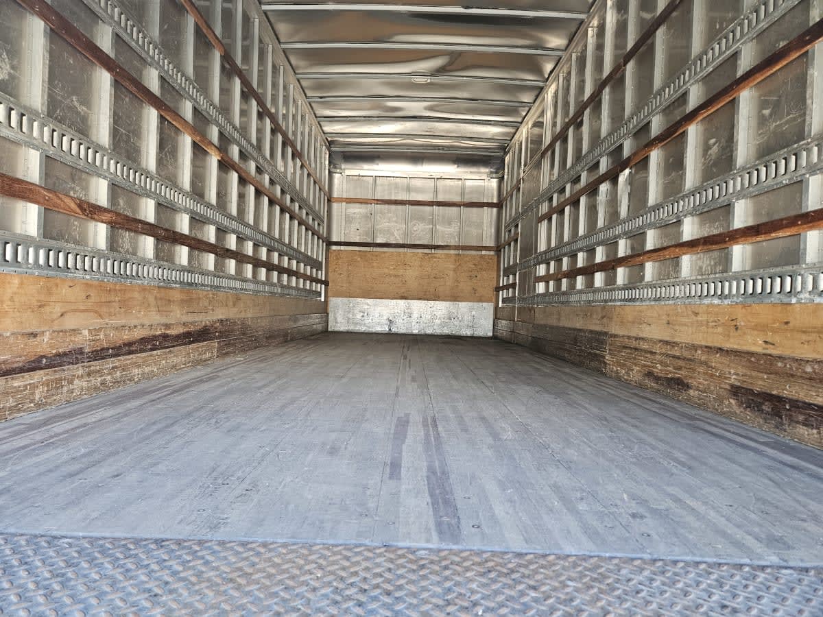 2019 Freightliner M2 106 in Orlando, FL — photo 8