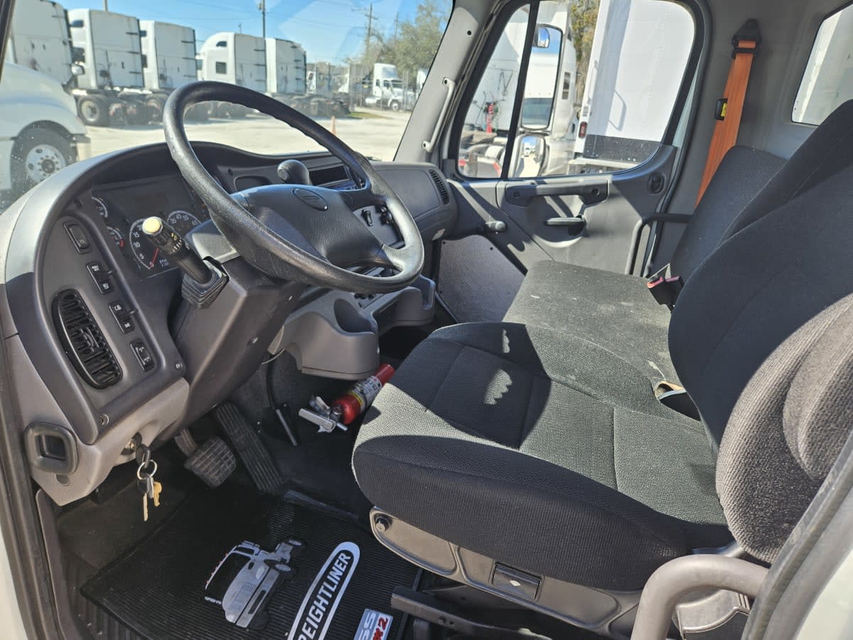2019 Freightliner M2 106 in Orlando, FL — photo 7