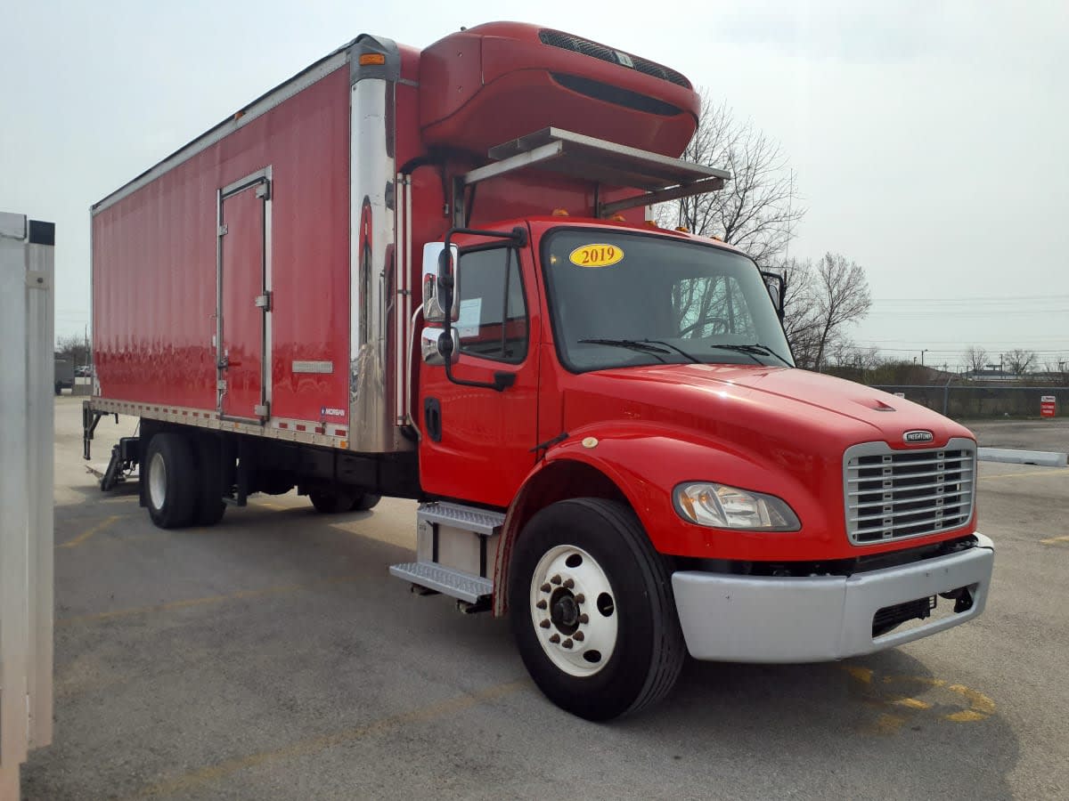 2019 Freightliner M2 106 in Clarksville, IN — photo 3