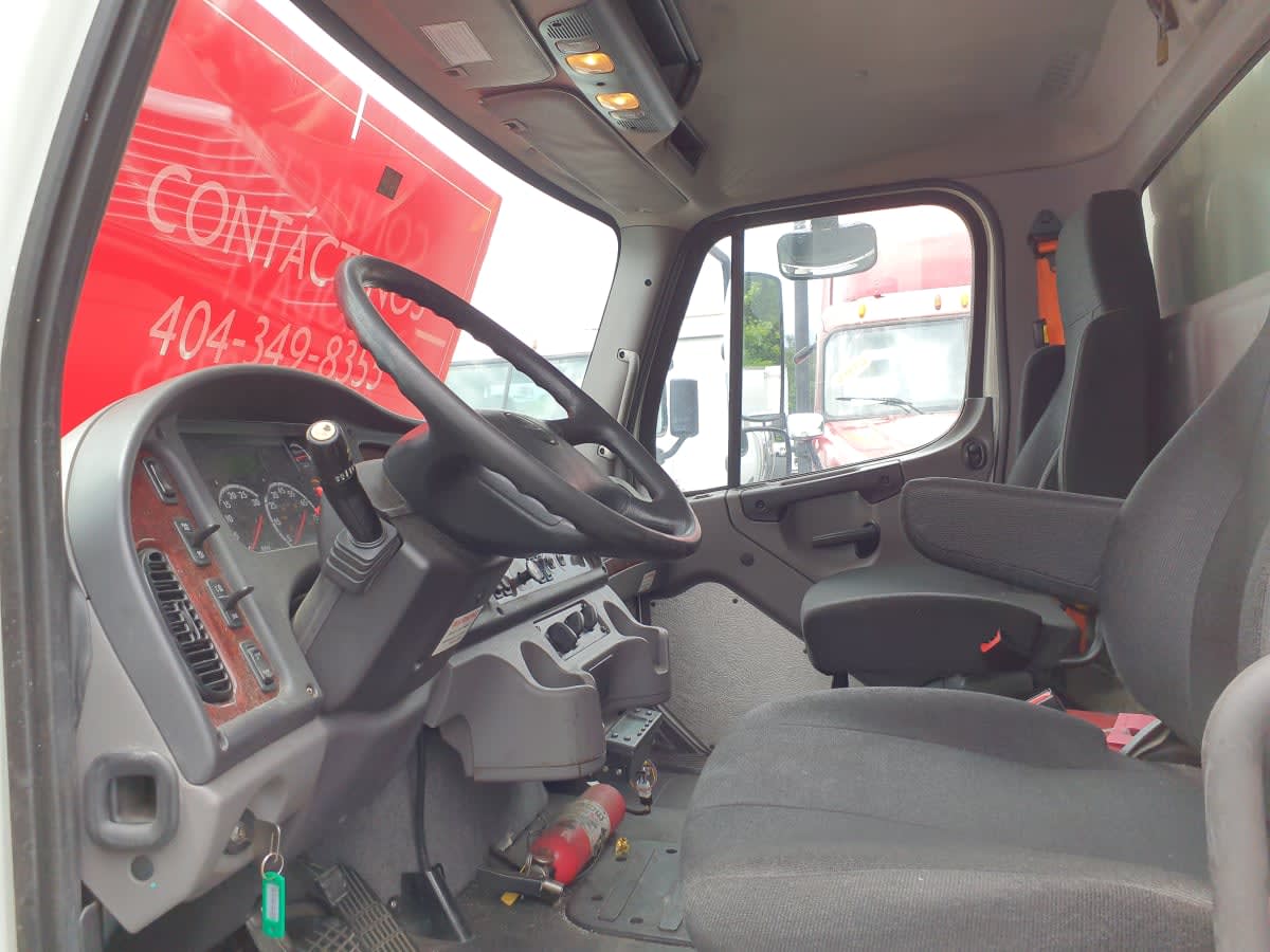 2019 Freightliner M2 106 in Atlanta, GA — photo 8