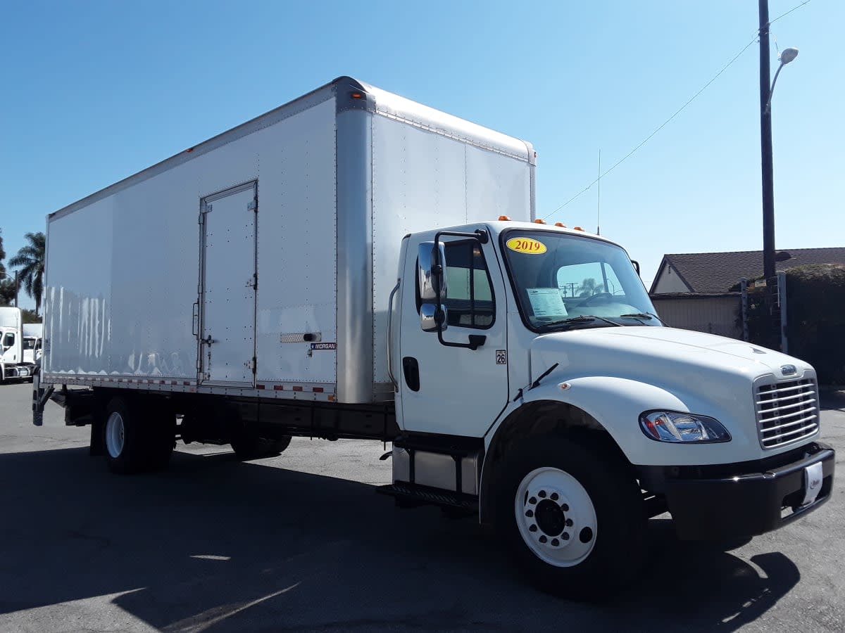 2019 Freightliner M2 106 in Montebello, CA — photo 3