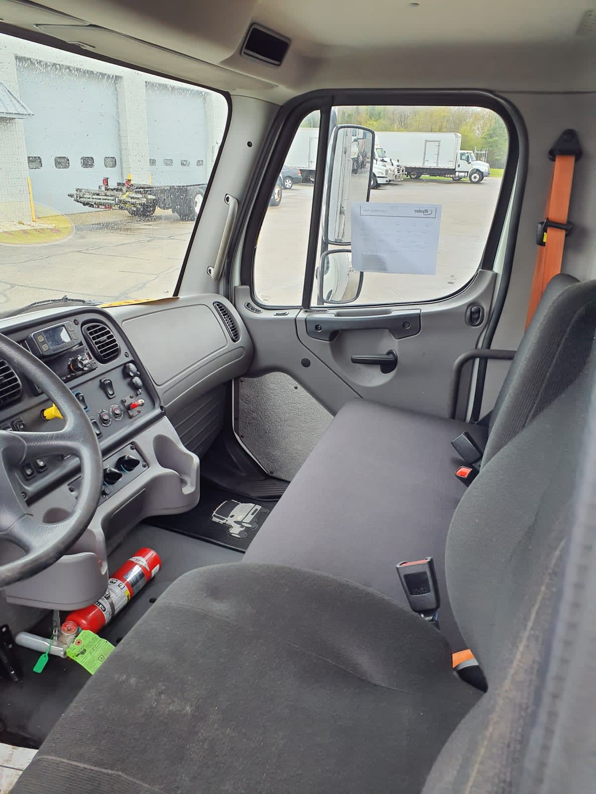 2019 Freightliner M2 106 in Oak Creek, WI — photo 7