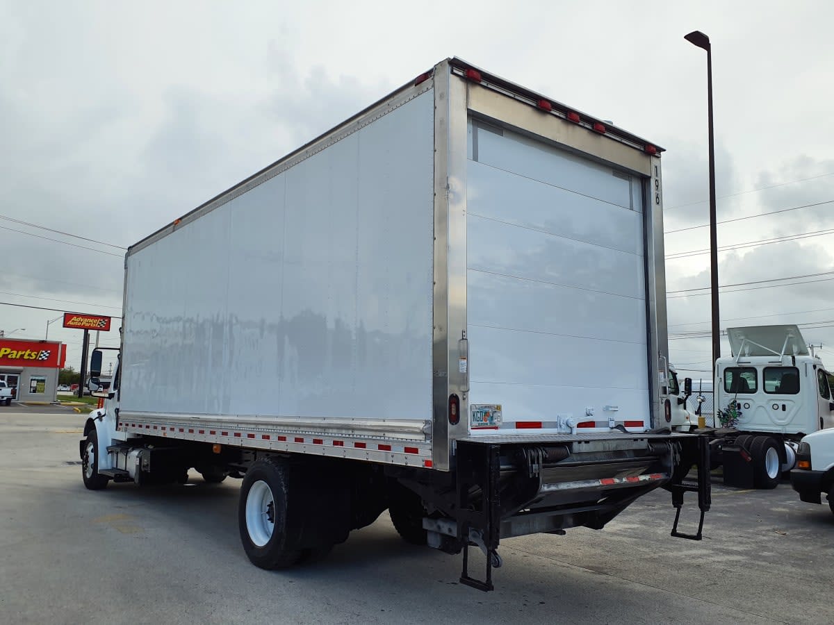 2019 Freightliner M2 106 in Miami, FL — photo 6