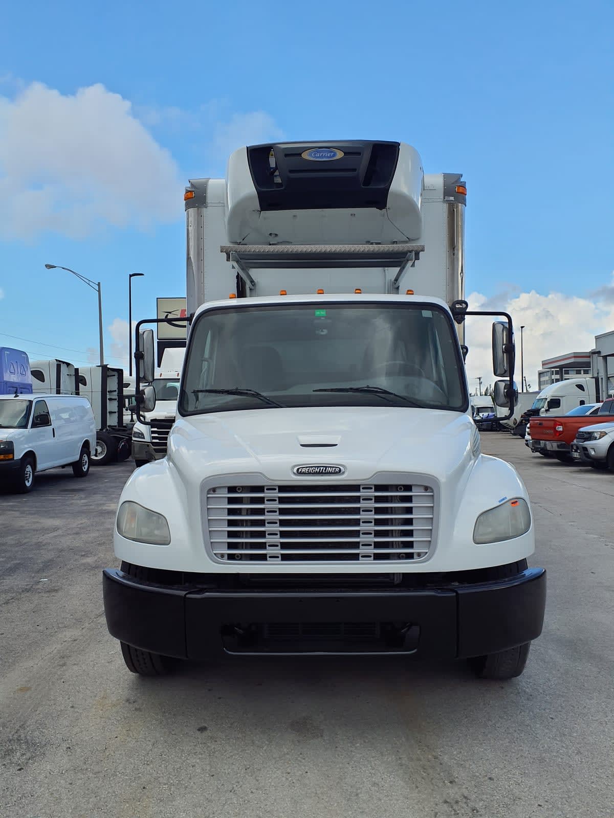 2019 Freightliner M2 106 in Miami, FL — photo 2