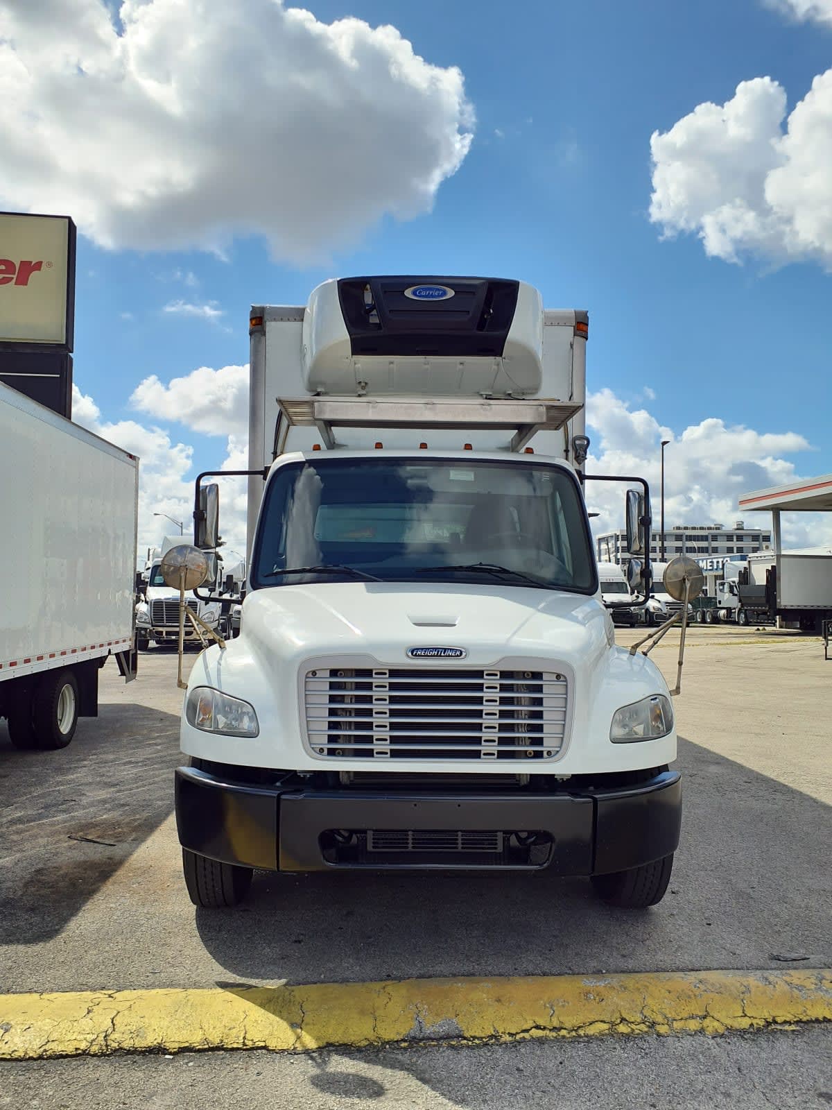 2019 Freightliner M2 106 in Miami, FL — photo 2