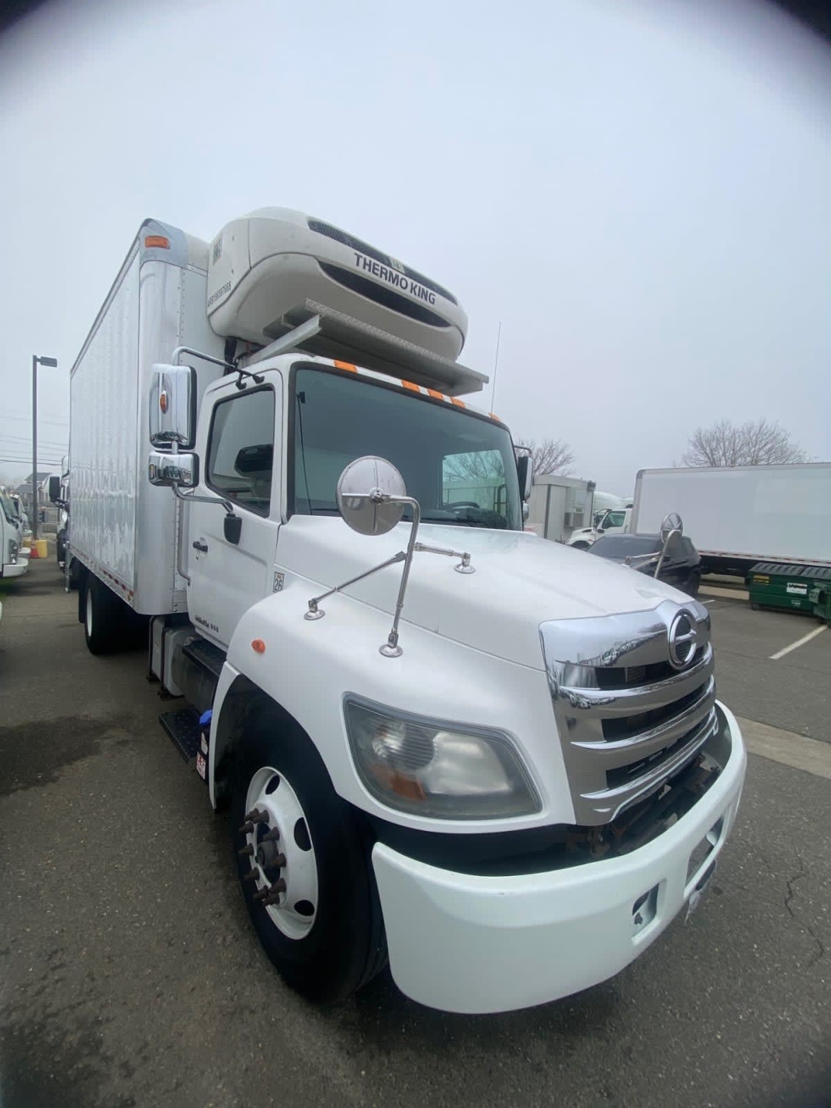 2019 Hino 268 in West Sacramento, CA — photo 3