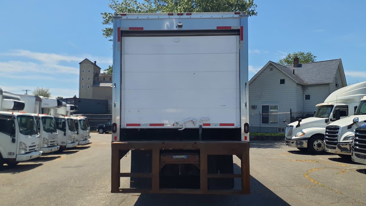 2019 Freightliner M2 106 in Springfield, MA — photo 5