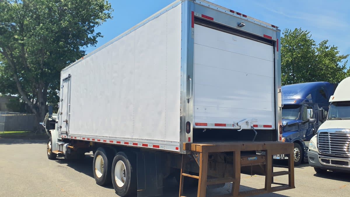 2019 Freightliner M2 106 in Springfield, MA — photo 6