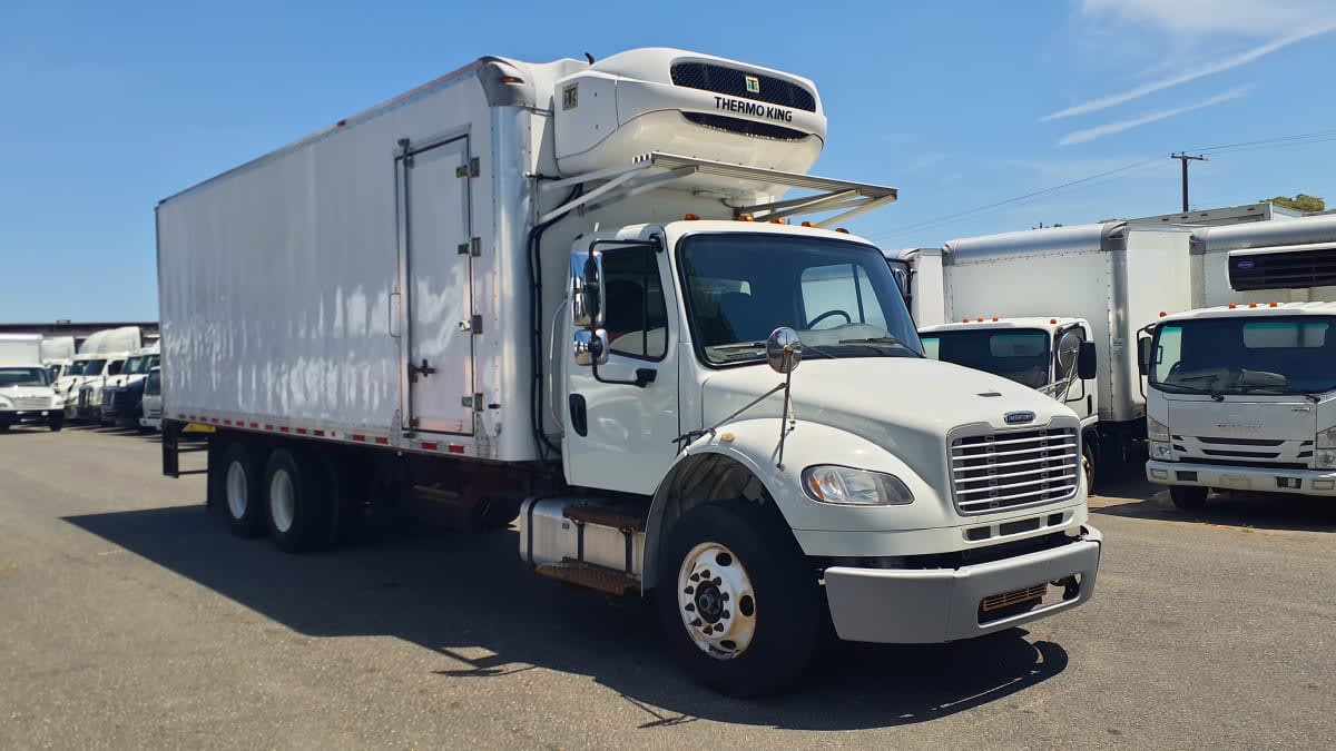 2019 Freightliner M2 106 in Springfield, MA — photo 3