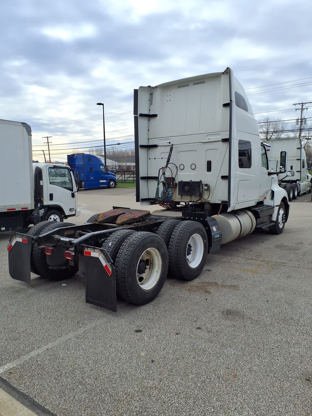 2019 International LT in Cleveland, OH — photo 4