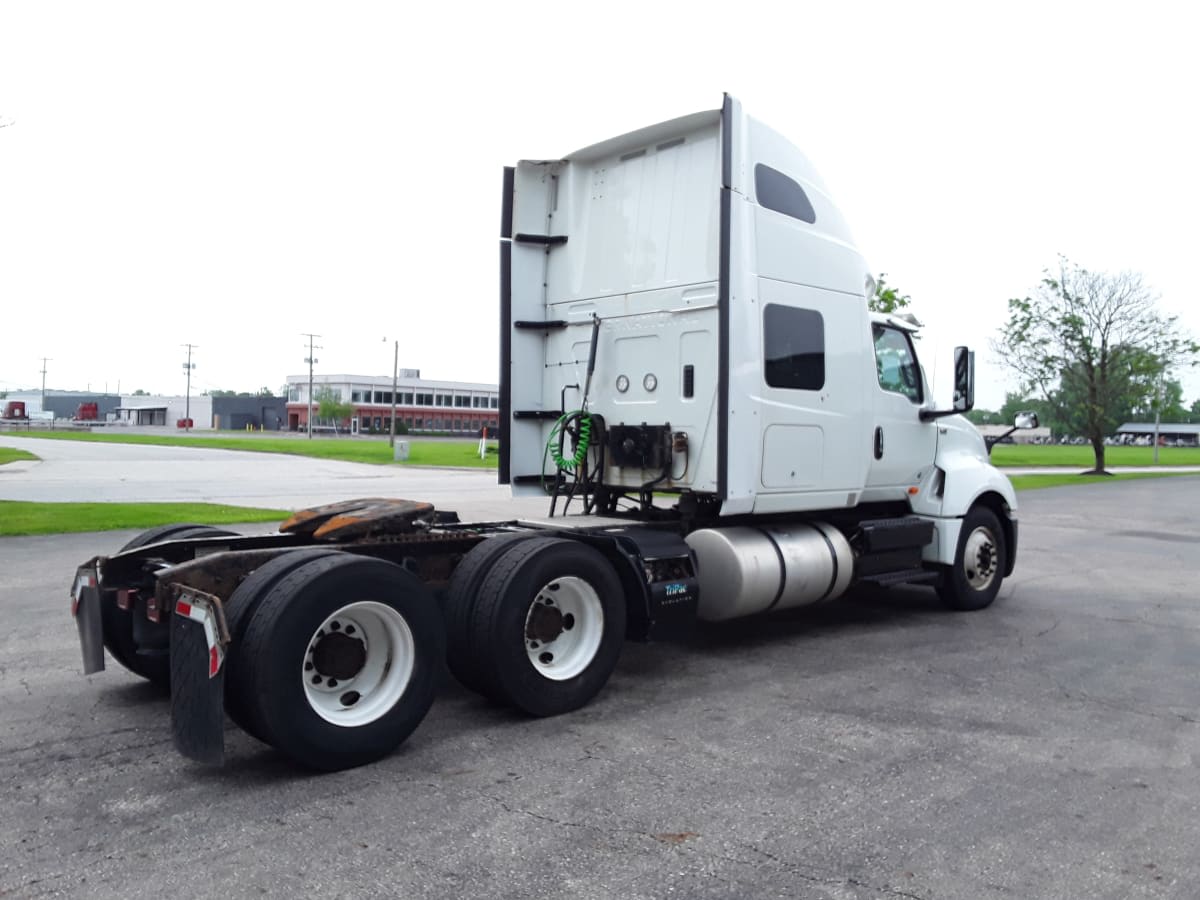 2019 International LT in Hilliard, OH — photo 4