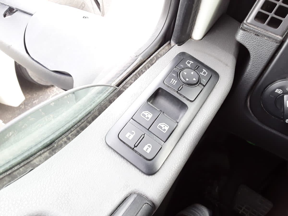 2019 International LT in Hilliard, OH — photo 12