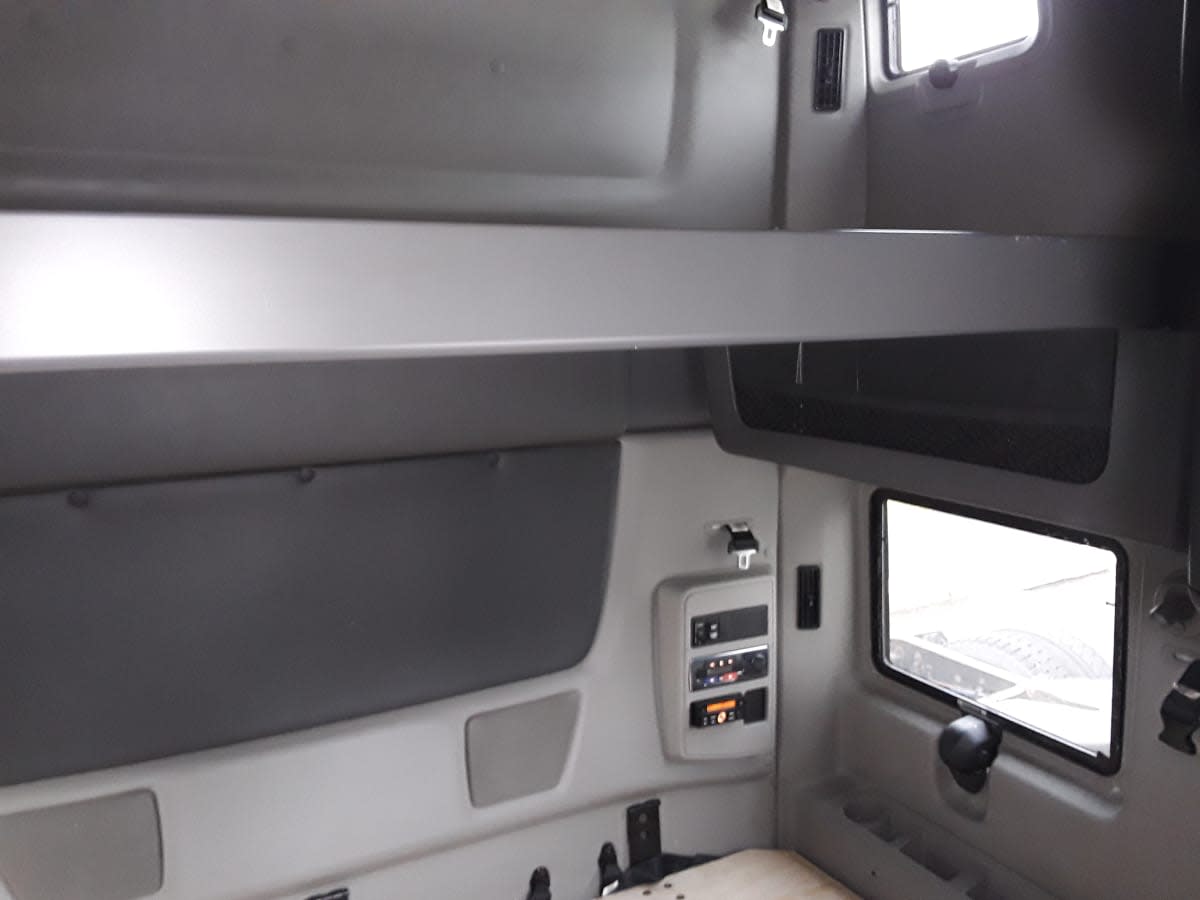 2019 International LT in Hilliard, OH — photo 13