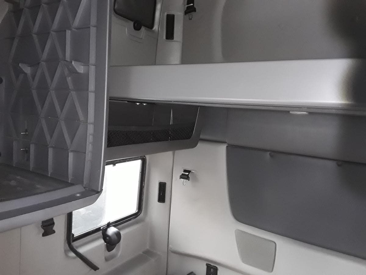 2019 International LT in Hilliard, OH — photo 14