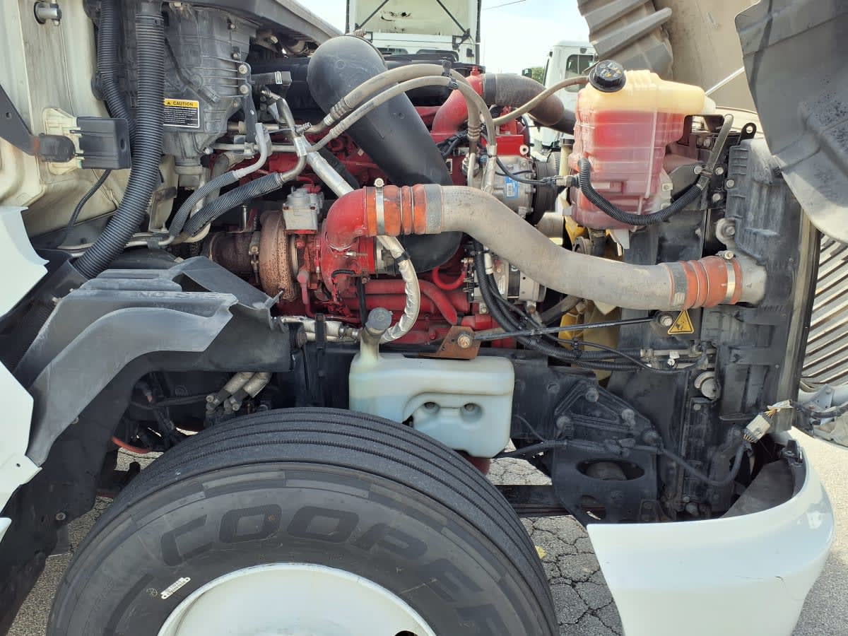 2019 International LT in Fort Worth, TX — photo 11