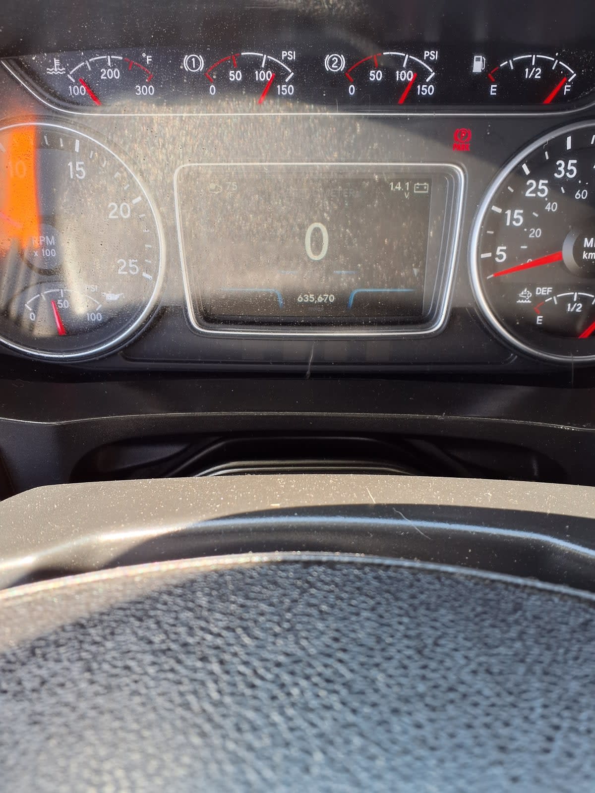 2019 International LT in Cleveland, OH — photo 10