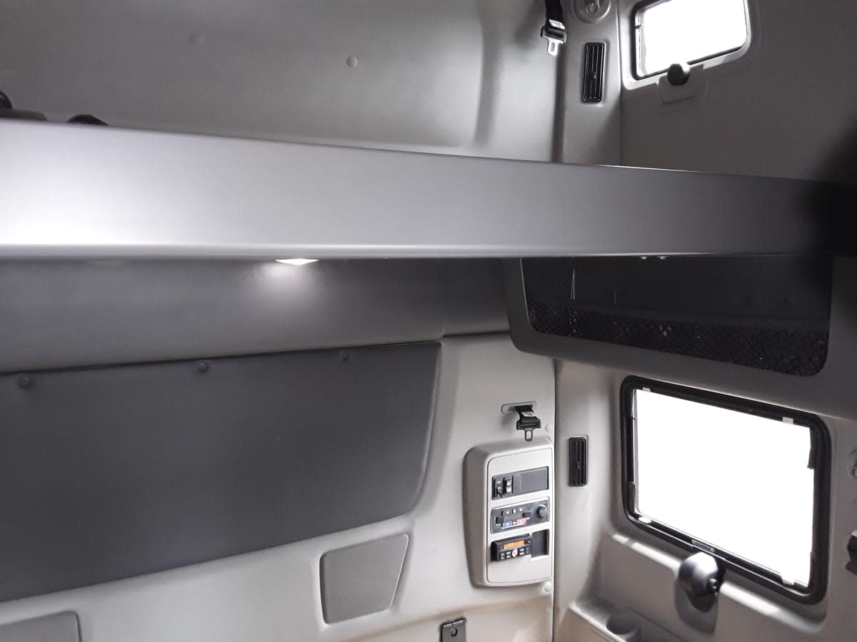 2019 International LT in Hilliard, OH — photo 17