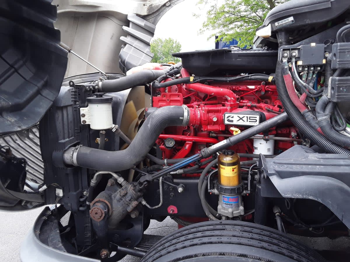 2019 International LT in Hilliard, OH — photo 18