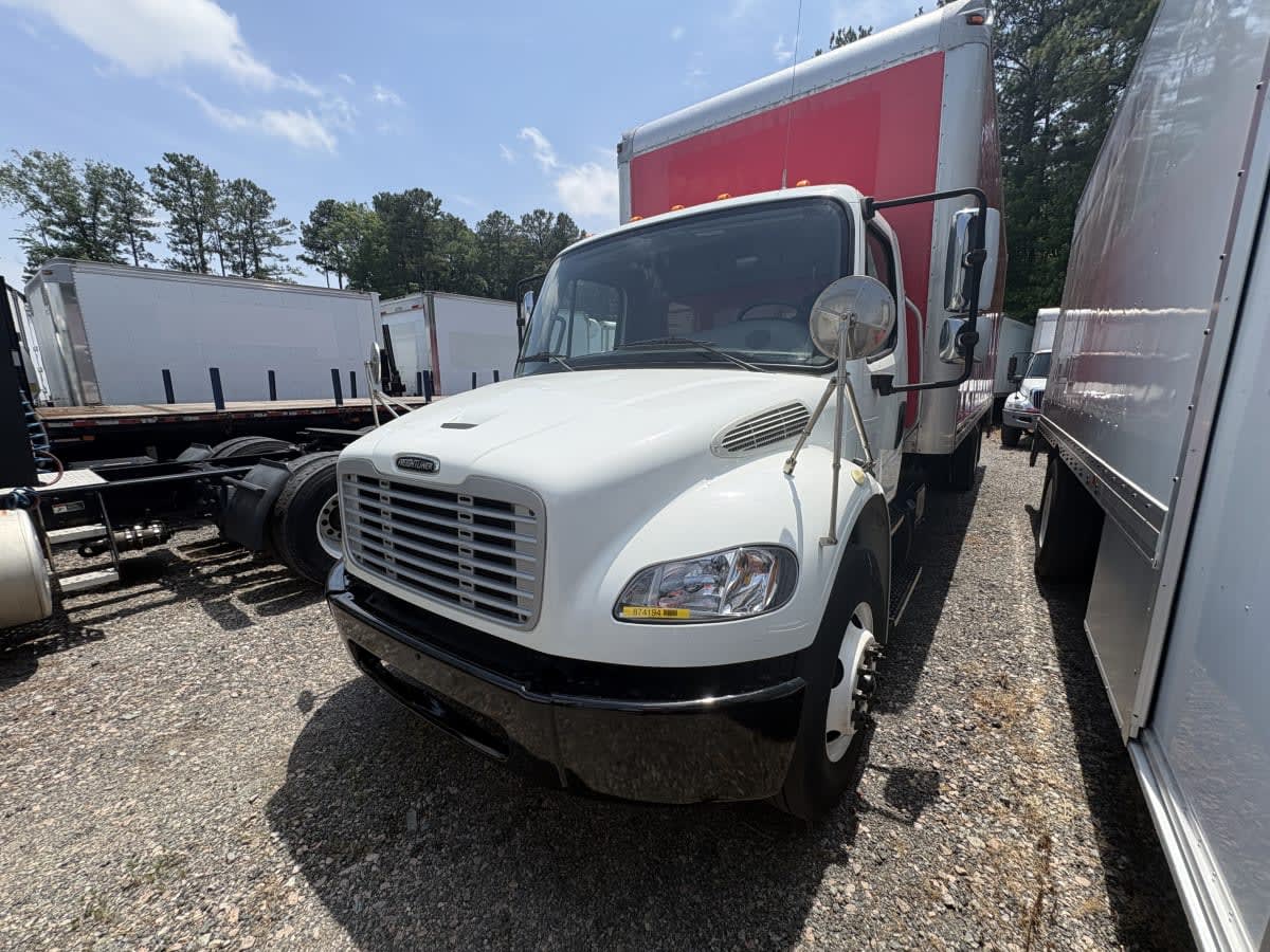 2019 Freightliner M2 106