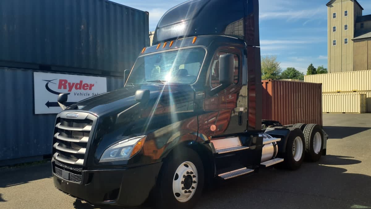 2020 Freightliner Cascadia