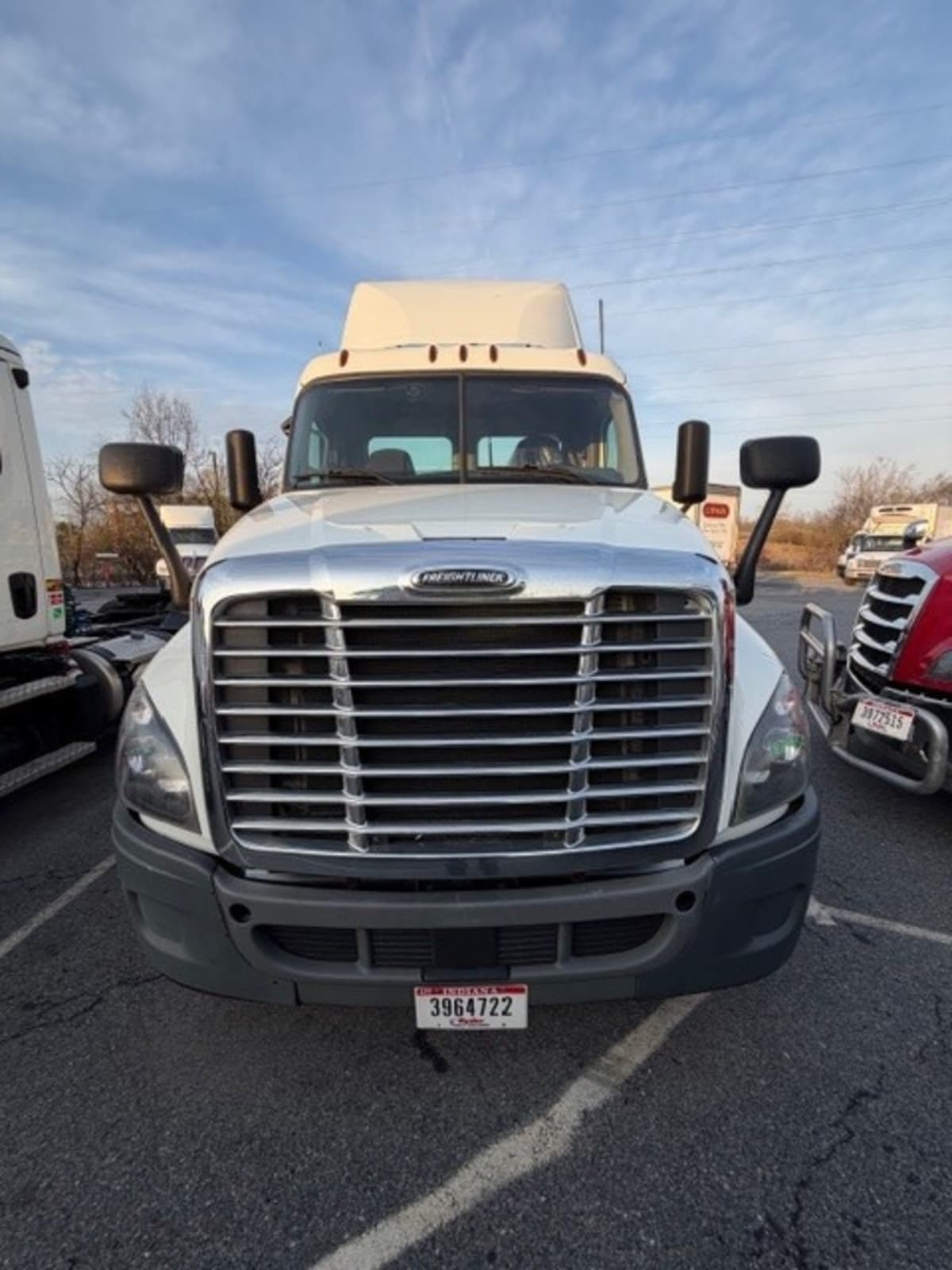 2019 Freightliner Cascadia in Allentown, PA — photo 2