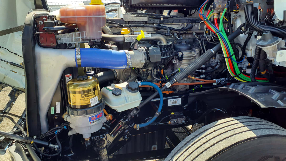2019 Freightliner Cascadia in Birmingham, AL — photo 8