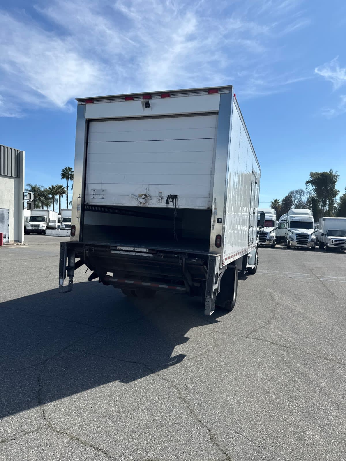 2019 Freightliner M2 106 in Fontana, CA — photo 4