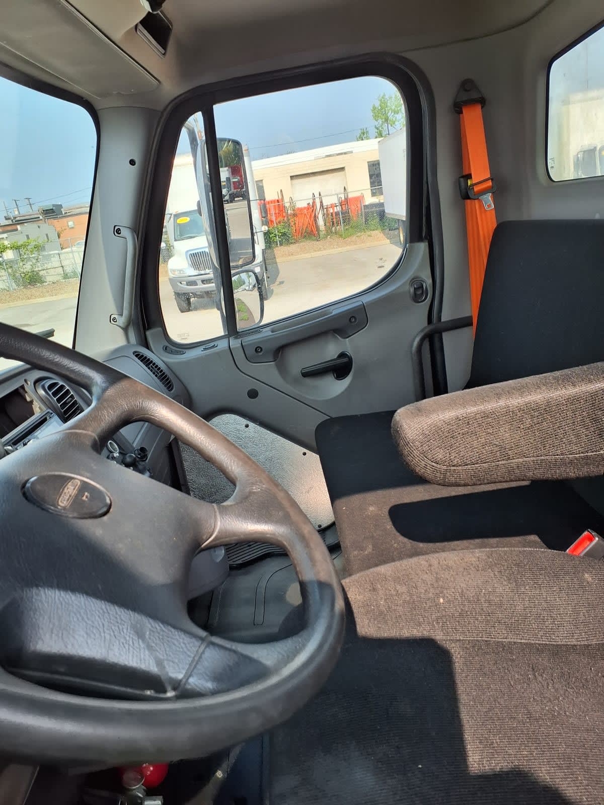 2019 Freightliner M2 106 in Cleveland, OH — photo 7
