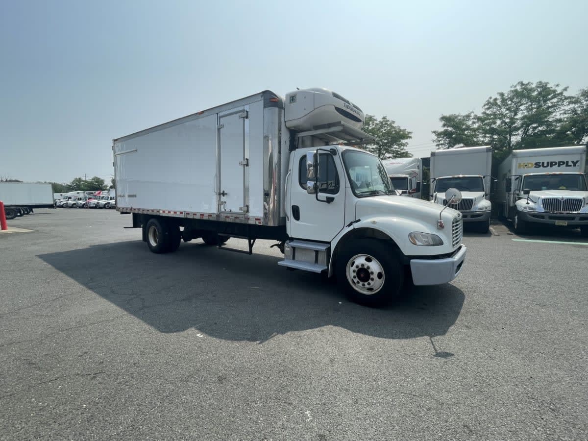 2019 Freightliner M2 106 in Newark, NJ — photo 3