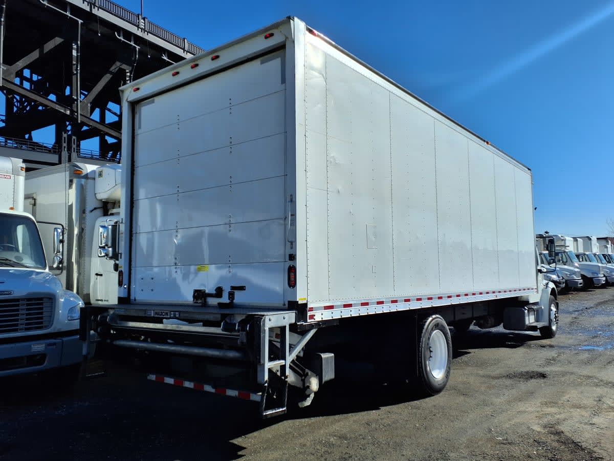 2019 Freightliner M2 106 in Newark, NJ — photo 4