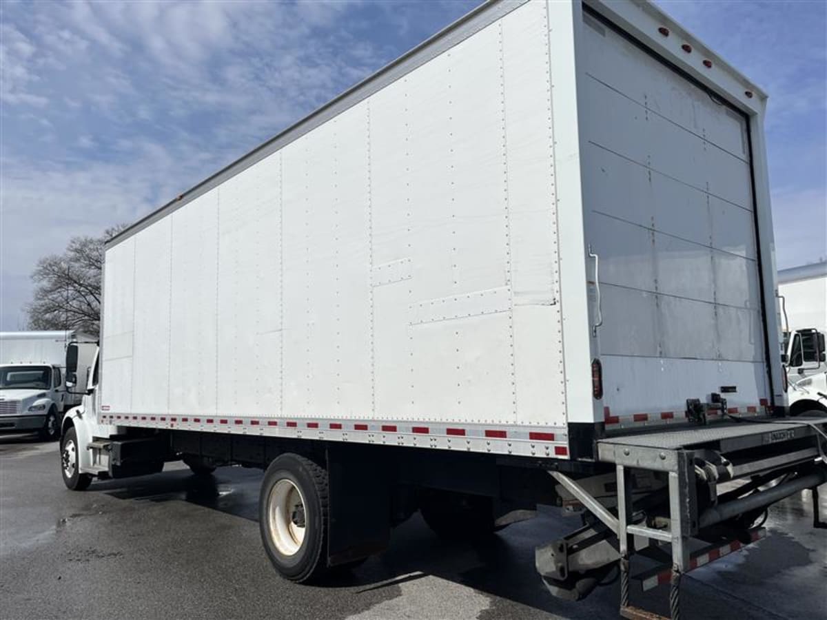 2019 Freightliner M2 106 in Beltsville, MD — photo 6