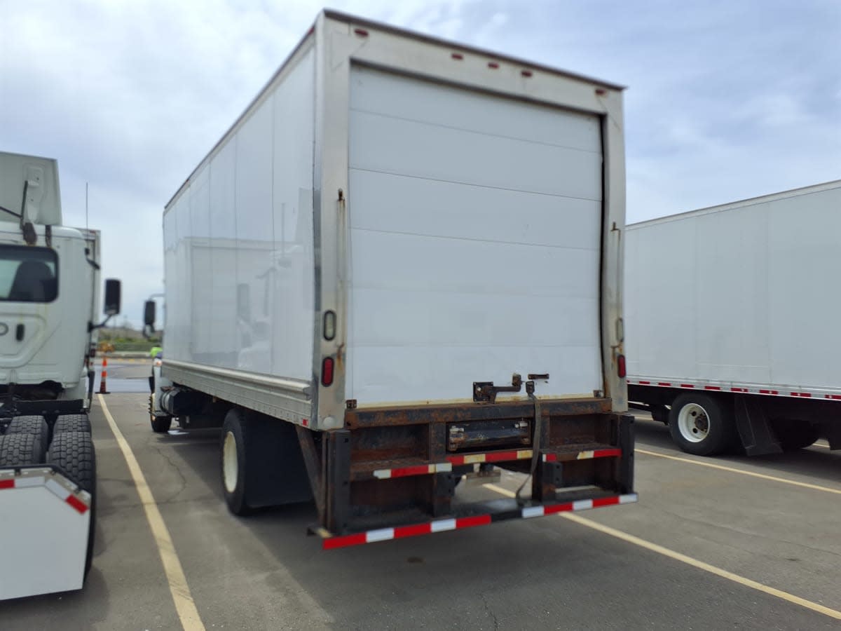 2019 International 4300 in Taylor, MI — photo 4