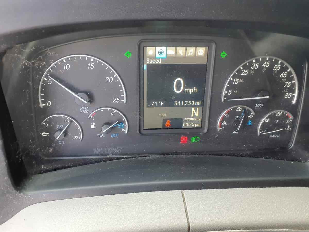 2019 Freightliner Cascadia in Clarksville, IN — photo 16