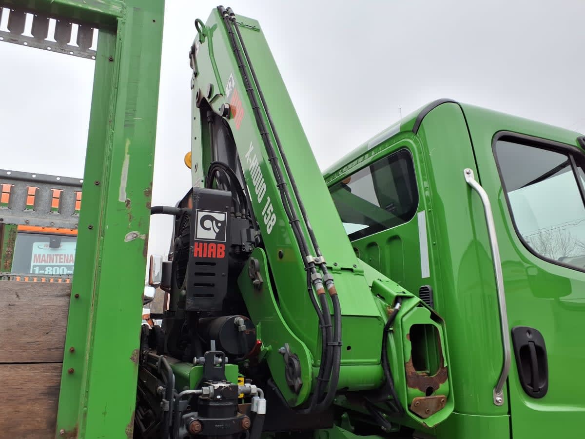 2019 Freightliner M2 106 in Minneapolis, MN — photo 16