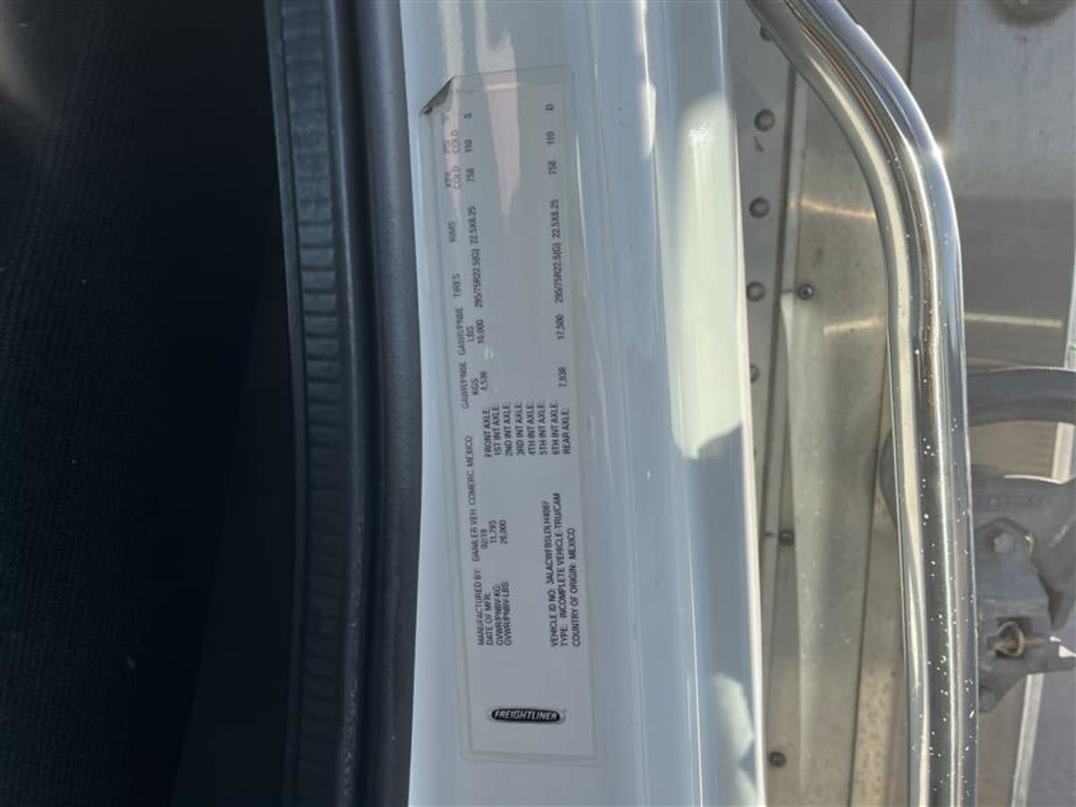 2020 Freightliner M2 106 in Beltsville, MD — photo 12