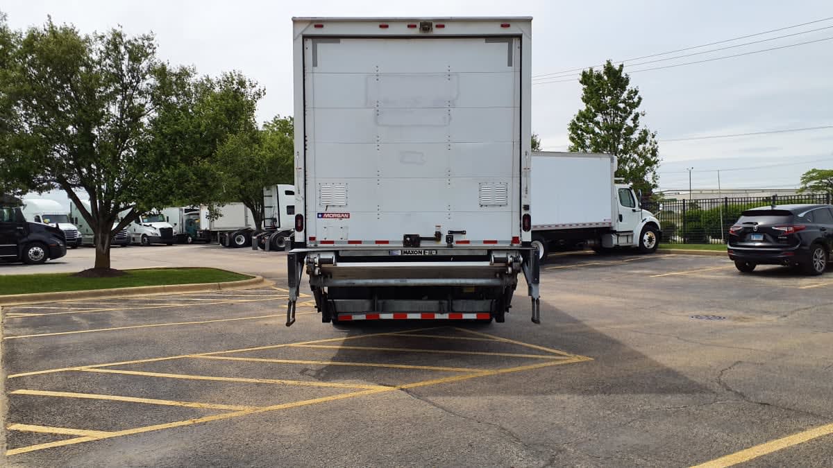 2019 Freightliner M2 106 in Bolingbrook, IL — photo 5