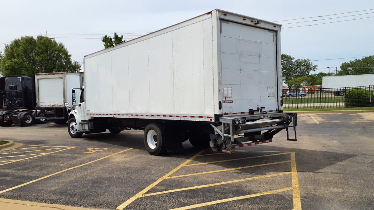2019 Freightliner M2 106 in Bolingbrook, IL — photo 6