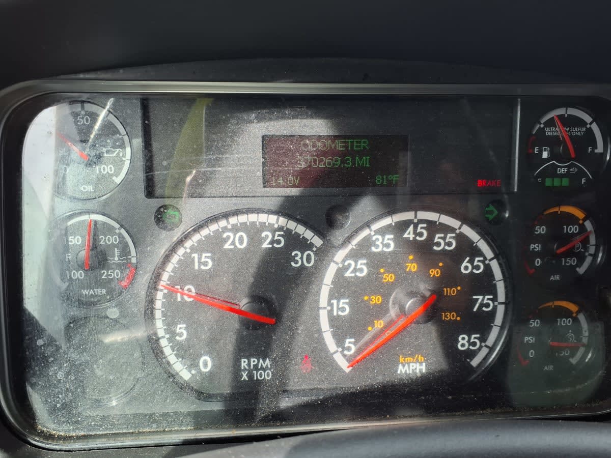 2019 Freightliner M2 106 in Fort Worth, TX — photo 11