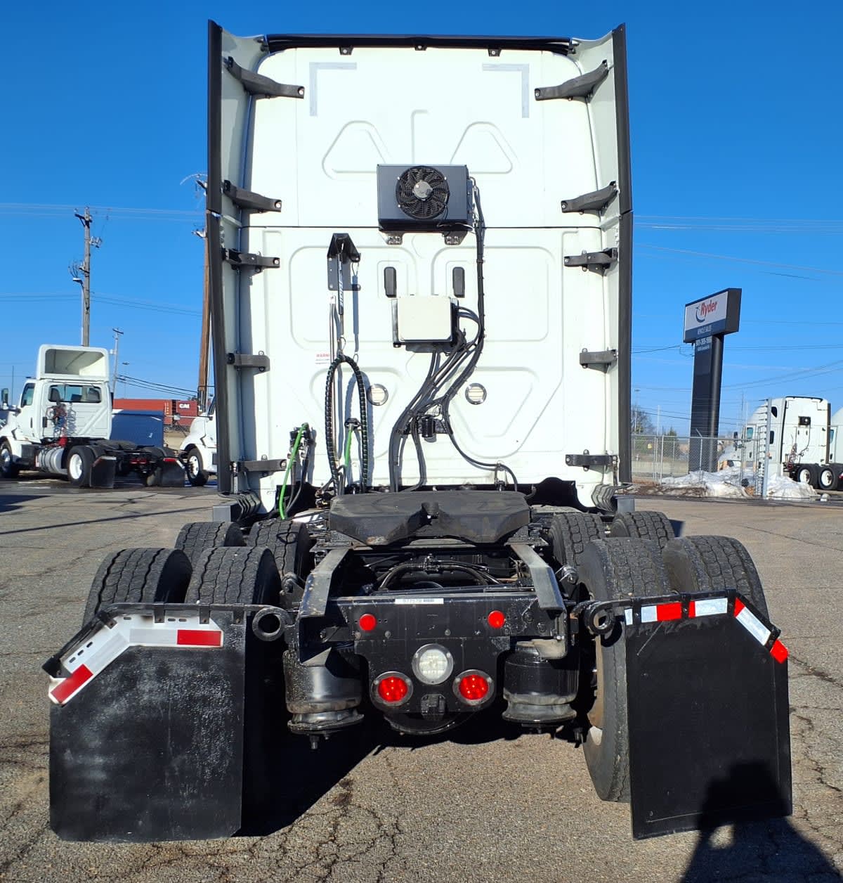 2020 Freightliner Cascadia in Memphis, TN — photo 5