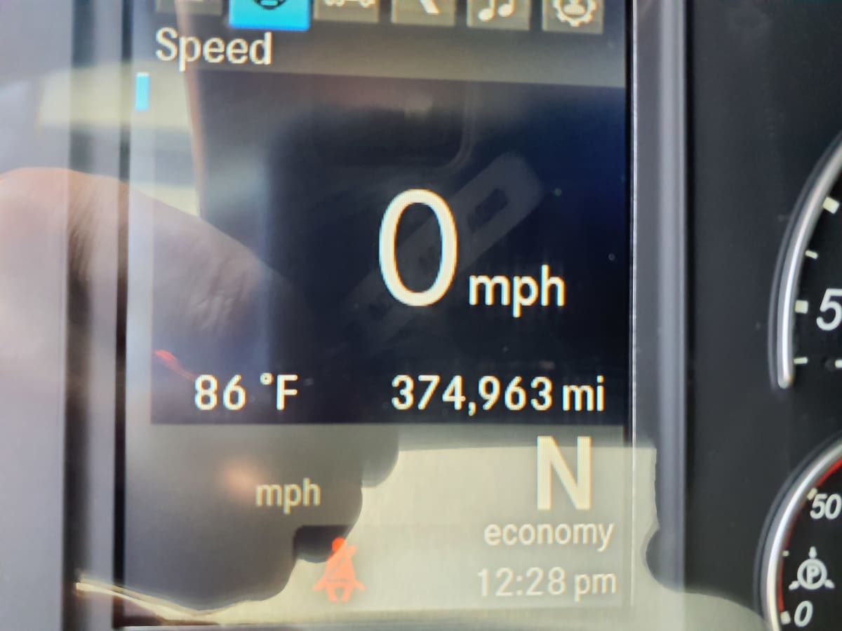 2019 Freightliner Cascadia in Oak Creek, WI — photo 9