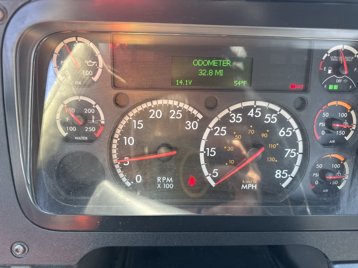 2019 Freightliner Cascadia in Bolingbrook, IL — photo 9