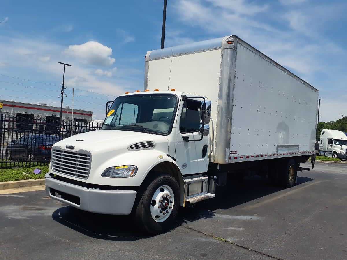 2019 Freightliner M2 106 in Atlanta, GA — photo 3