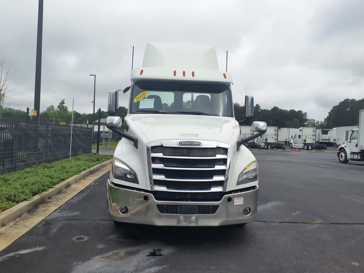 2020 Freightliner Cascadia in Atlanta, GA — photo 2