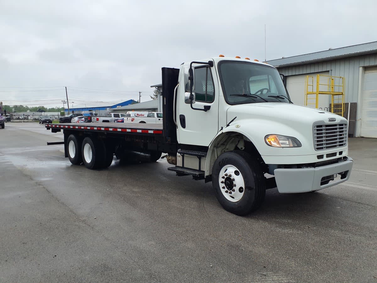 2019 Freightliner M2 106 in Indianapolis, IN — photo 3